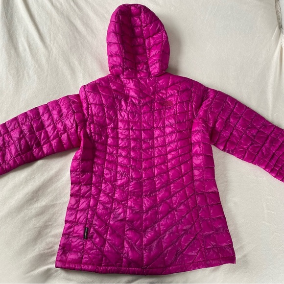 Hot Pink North Face Thermoball Down Jacket Size Medium - Picture 7 of 9